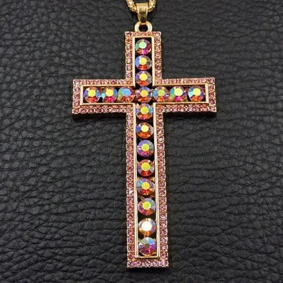 ♥️ Betsey Johnson sparkling red crystal cross pendant necklace ♥️ - Picture 2 of 3